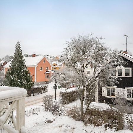 Central Beautiful Modern Accommodation Near Stockholm City Bagian luar foto
