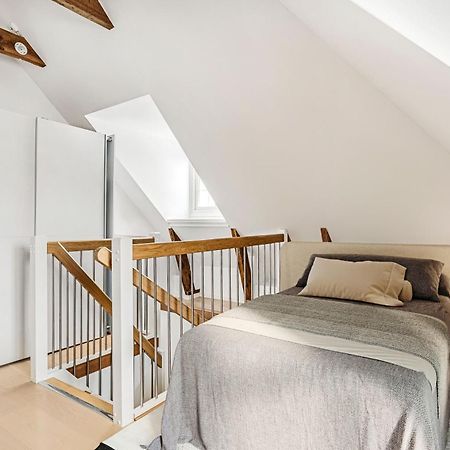 Central Beautiful Modern Accommodation Near Stockholm City Bagian luar foto